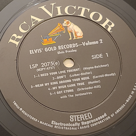Elvis gold Records vol.2 50,000 000 Fans Can't Be Wrong. GuC - Picture 5 of 8